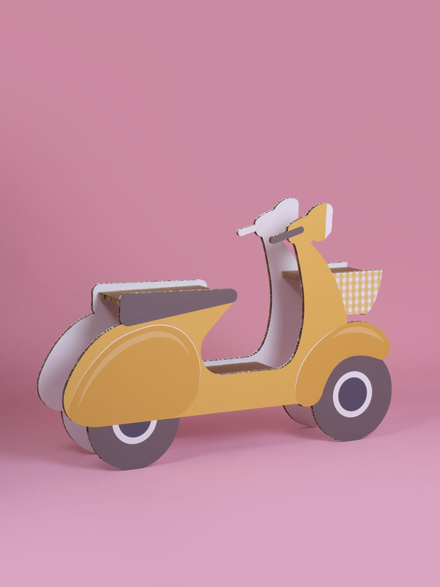 Vespa decorativa gialla