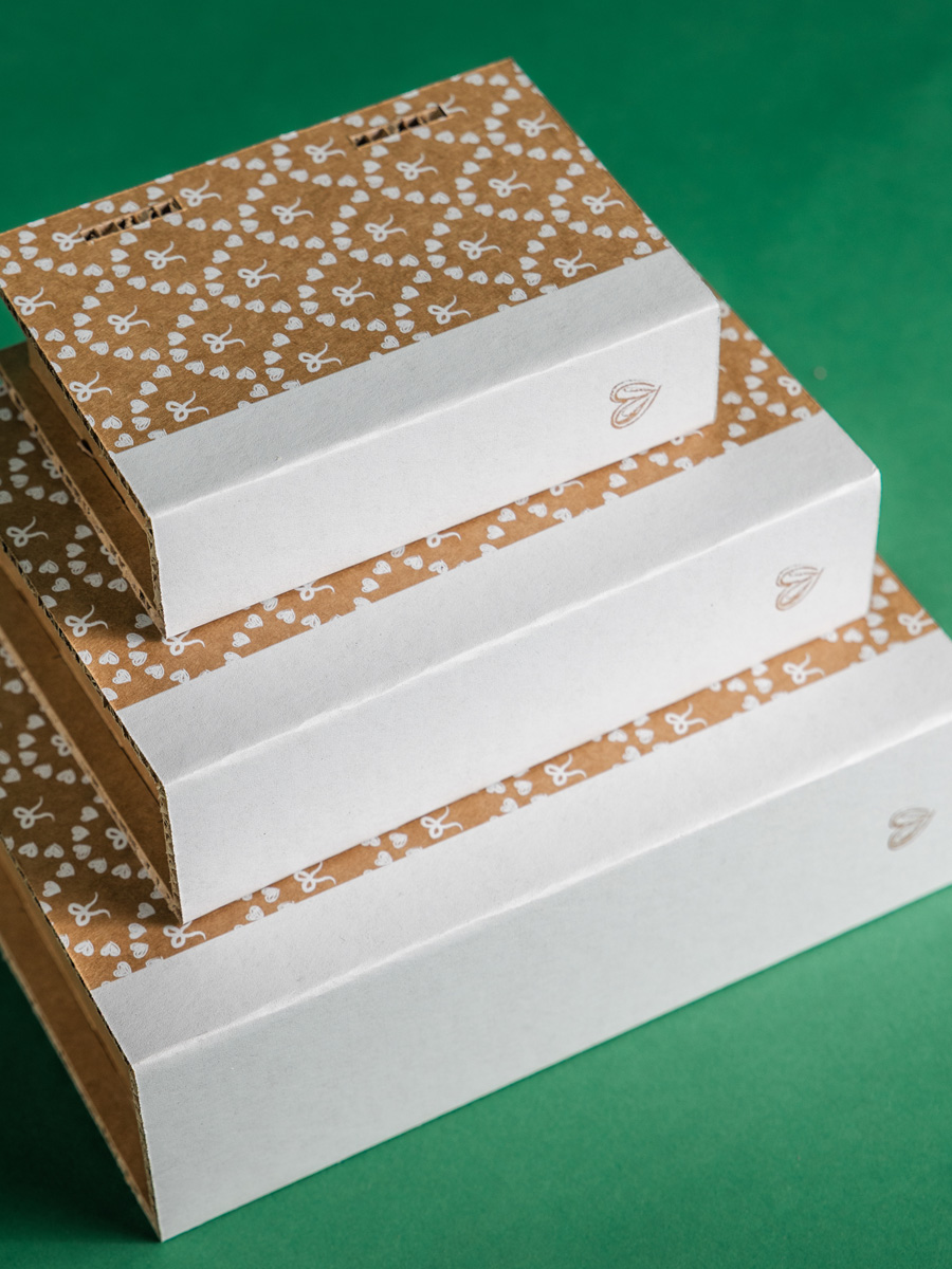 Set 3 libri cofanetto con motivo merletto bianco in cartone Honeycomb Design